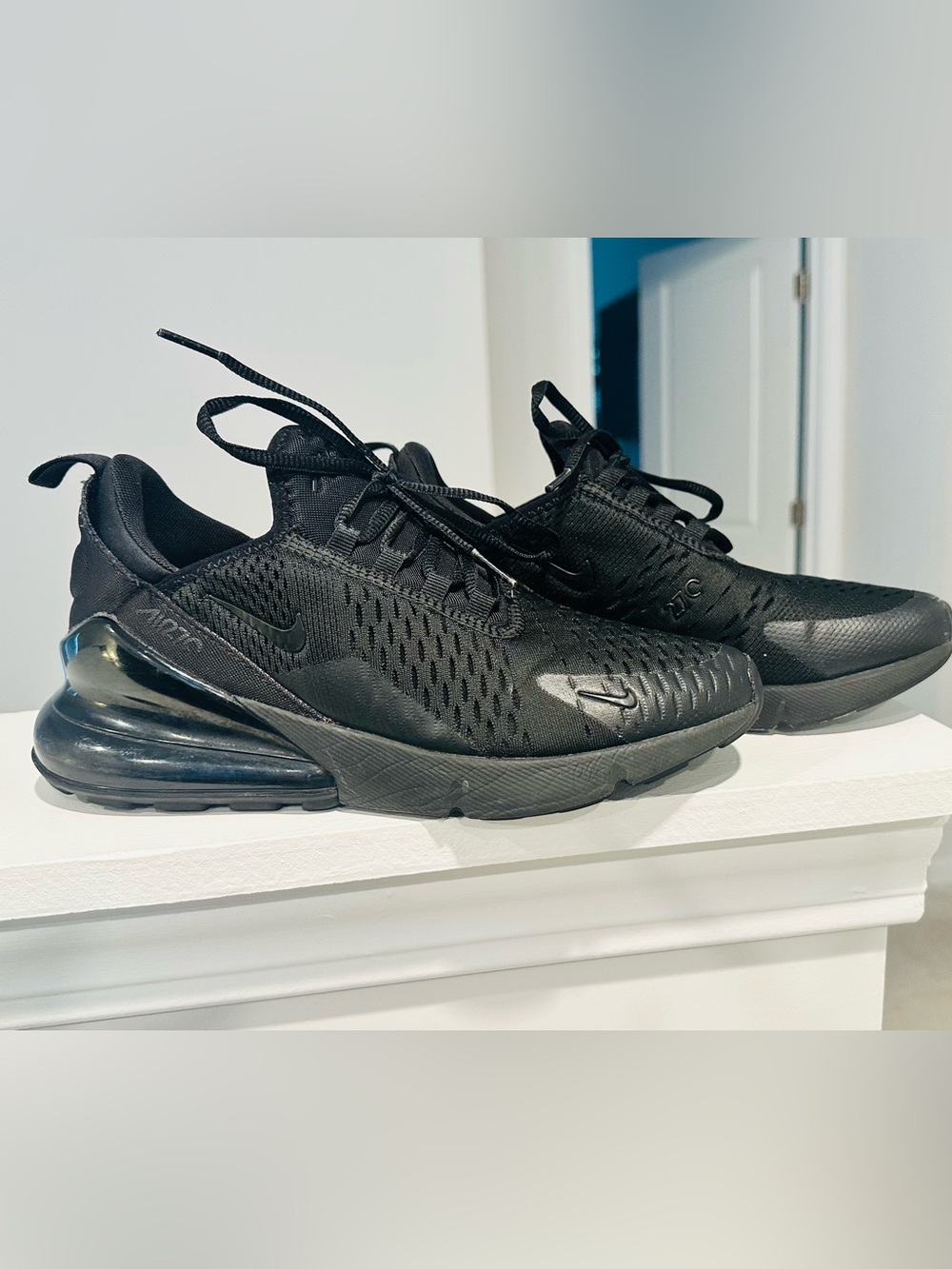 Nike Black Air Max 270-Style Sneakers